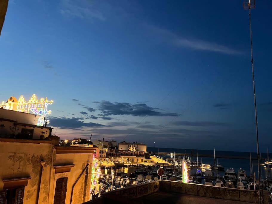Palazzo Lamantea Boutique Rooms Bisceglie Exterior foto