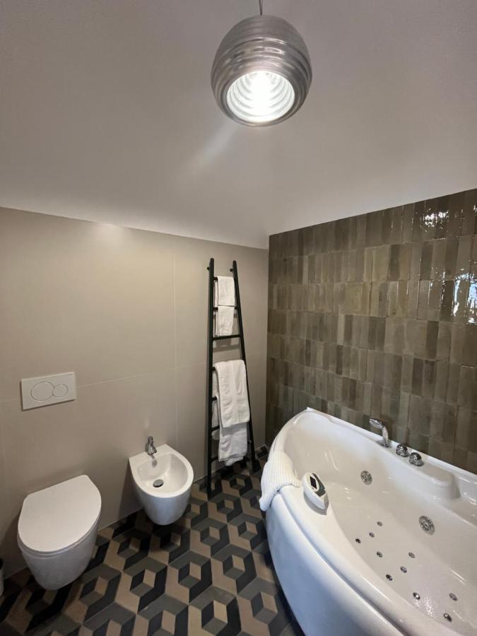 Palazzo Lamantea Boutique Rooms Bisceglie Exterior foto